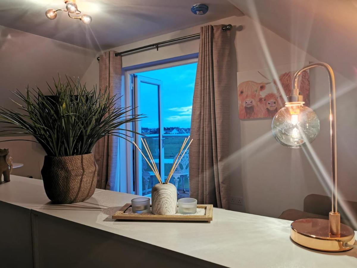 Vicki'S Den Apartment Tain Luaran gambar